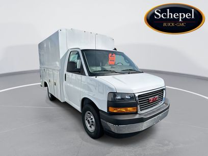 New 2025 GMC Savana 3500 w/ Power Convenience Package