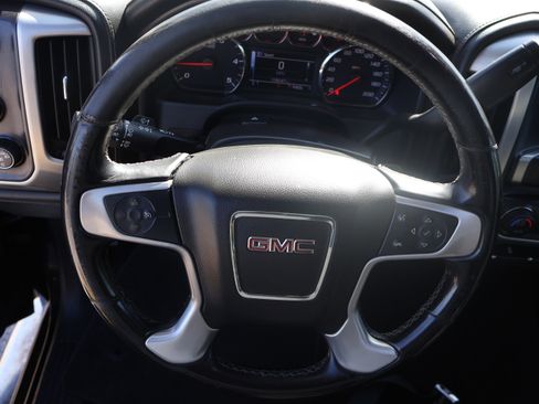Used 2018 GMC Sierra 2500 SLE w/ SLE Preferred Package AWD/4WD image 38