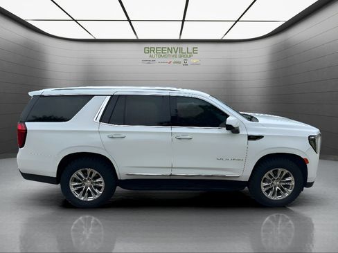 Used 2024 GMC Yukon SLT AWD/4WD image 4