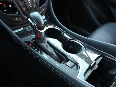 Used 2020 Buick Envision Essence w/ Experience Buick Package image 16