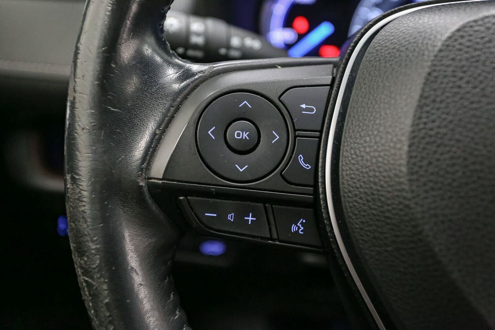 Used 2019 Toyota RAV4 Limited AWD/4WD image 37