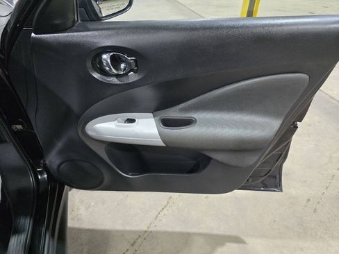 Used 2017 Nissan Juke SV AWD/4WD image 31