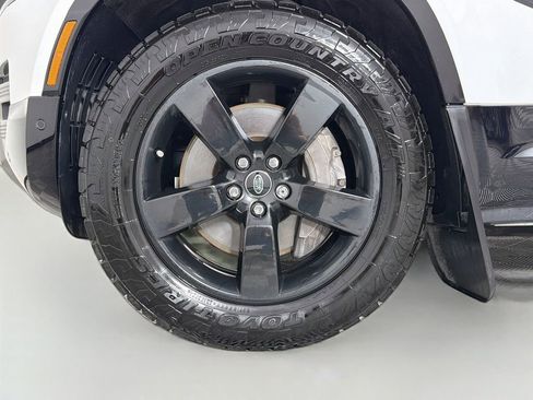 Used 2022 Land Rover Defender 110 X-Dynamic HSE AWD/4WD image 33