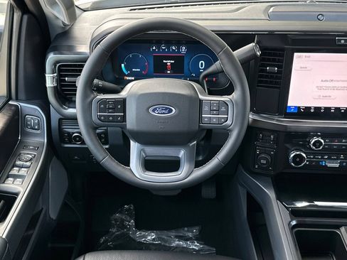 New 2026 Ford F250 Lariat w/ Black Appearance Package AWD/4WD image 14
