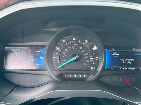 Certified 2024 Ford Edge ST-Line AWD/4WD image 12