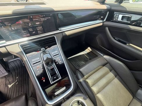 Used 2017 Porsche Panamera 4S AWD/4WD image 22
