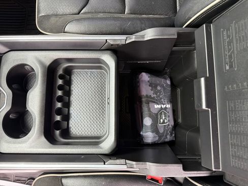 Used 2022 RAM 1500 Laramie AWD/4WD image 24