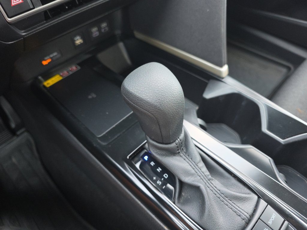 Used 2025 Toyota Camry LE FWD image 20