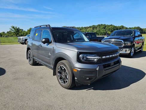 Used 2025 Ford Bronco Sport Outer Banks w/ Outer Banks Tech Package+ AWD/4WD image 8