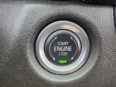 Used 2024 Chevrolet Colorado W/T RWD image 24