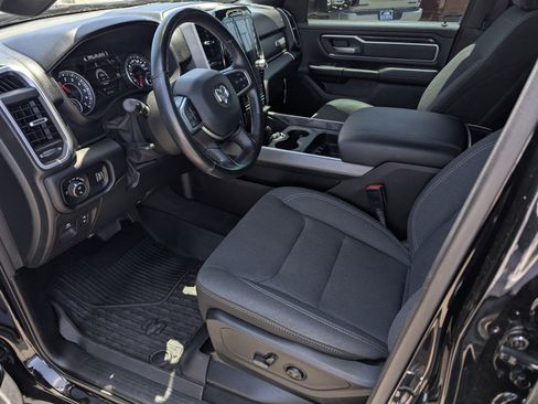 Used 2022 RAM 1500 Big Horn AWD/4WD image 9