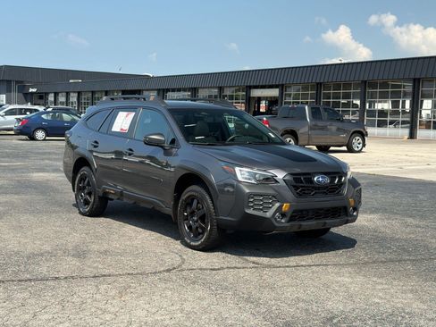 Used 2025 Subaru Outback Wilderness AWD/4WD image 10