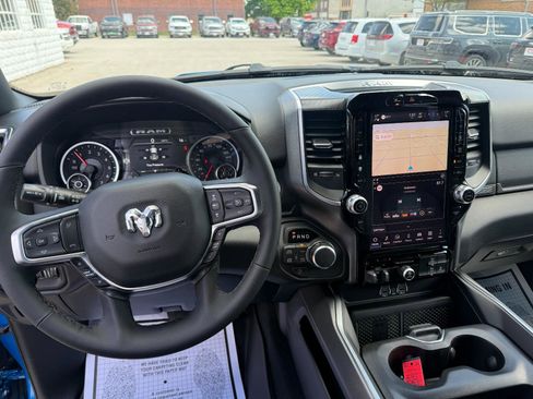 New 2026 RAM 1500 Big Horn AWD/4WD image 11