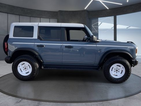 Used 2025 Ford Bronco Heritage Edition AWD/4WD image 7