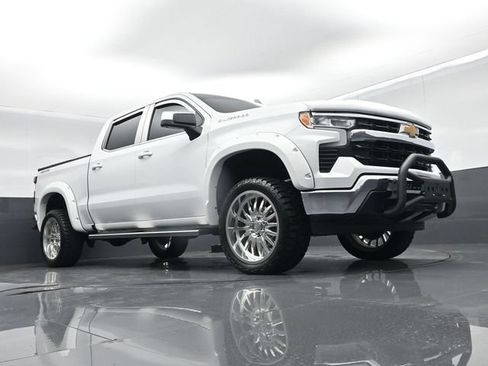 Used 2025 Chevrolet Silverado 1500 LT w/ Protection Package AWD/4WD image 47