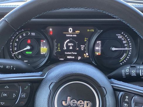 Used 2024 Jeep Wrangler Unlimited Rubicon 4xe AWD/4WD image 32