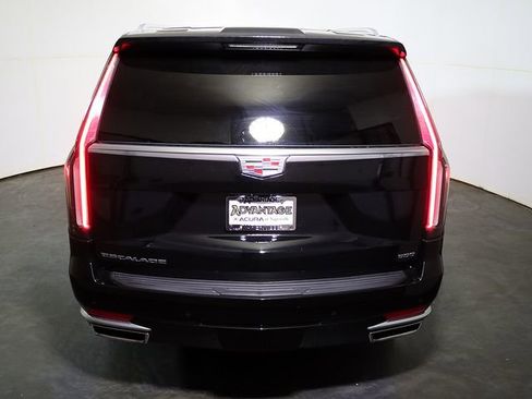 Used 2024 Cadillac Escalade ESV Premium Luxury w/ Performance Package AWD/4WD image 10