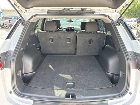 Used 2025 Chevrolet Blazer LT FWD image 20