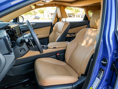 Used 2023 Lexus NX 250 FWD w/ Premium Package image 24