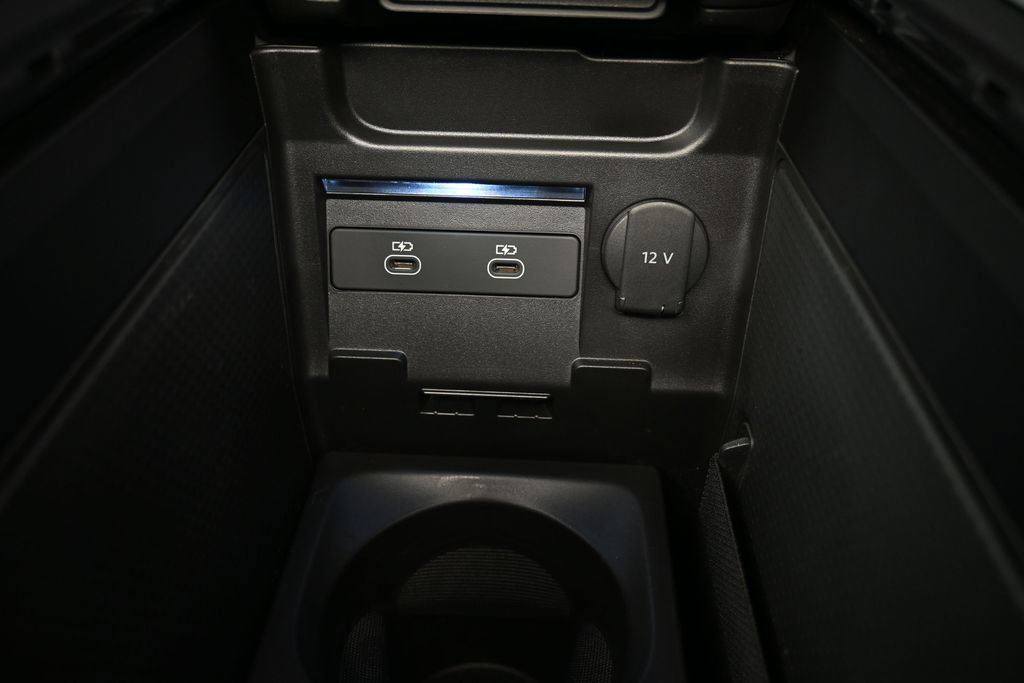 Certified 2026 Porsche Cayenne Electric AWD/4WD image 26