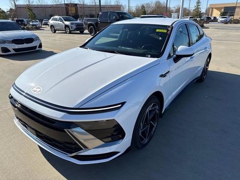 New 2026 Hyundai Sonata SEL image 3