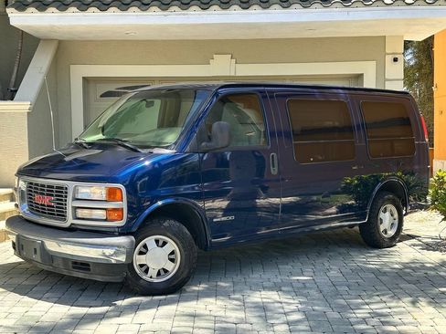Used 2000 GMC Savana 1500 w/ Marketing Option Pkg 1SE RWD image 4