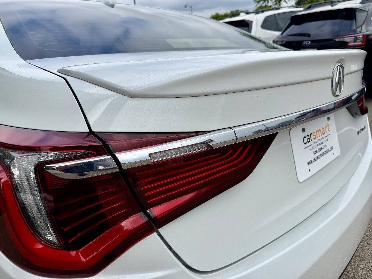 Used 2018 Acura RLX w/ Technology Package FWD image 10