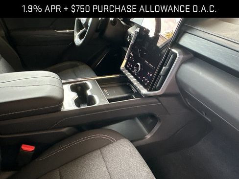 New 2026 GMC Acadia Elevation image 17