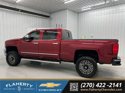 Used 2019 Chevrolet Silverado 2500 LTZ w/ Duramax Plus Package AWD/4WD image 5