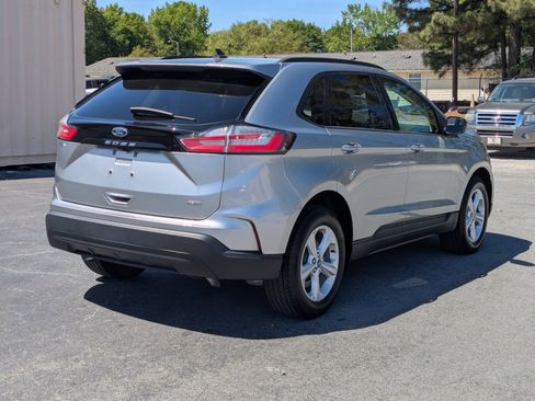 Used 2022 Ford Edge SE AWD/4WD image 4