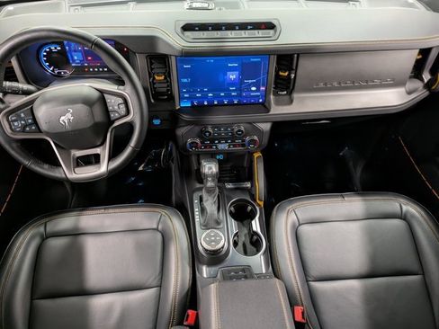 Used 2024 Ford Bronco Badlands image 22