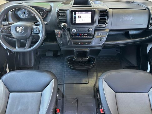 Used 2025 RAM ProMaster 2500 FWD image 13