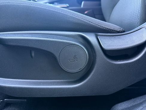 Certified 2025 Kia Sportage LX image 23