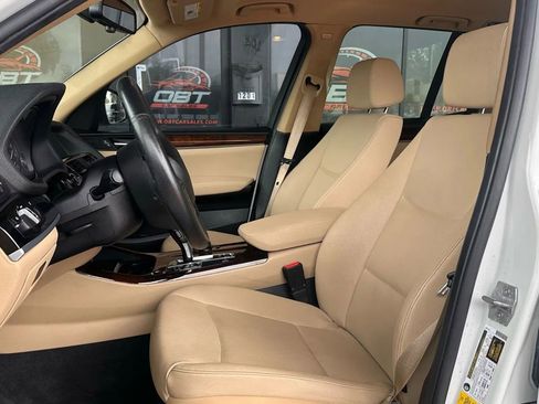 Used 2017 BMW X3 sDrive28i w/ Driving Assistance Package image 9