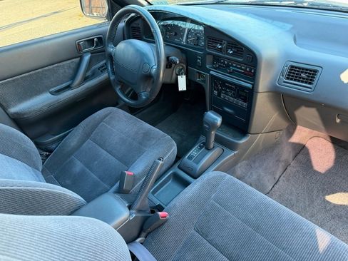 Used 1992 Subaru Legacy LS image 9