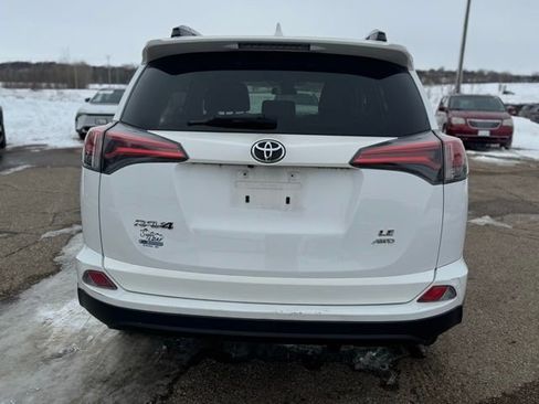 Used 2017 Toyota RAV4 LE image 13