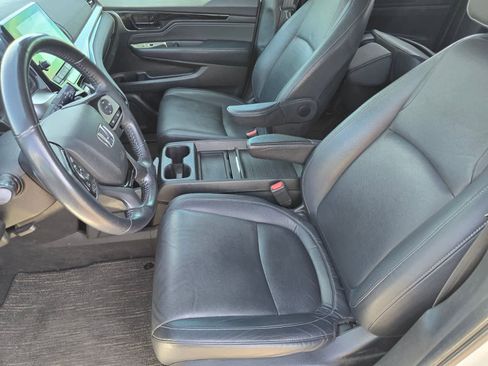 Used 2022 Honda Odyssey Touring image 14