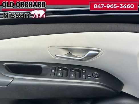 Used 2023 Hyundai Tucson SEL w/ Convenience Package image 9