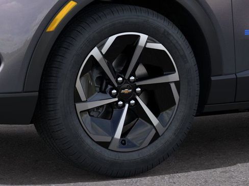 New 2026 Chevrolet Equinox EV LT image 9