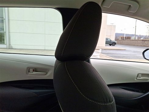 Certified 2022 Toyota Corolla LE image 13