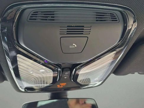 Used 2019 BMW 530i w/ Convenience Package image 52