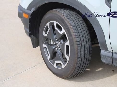 Used 2024 Ford Bronco Sport Outer Banks w/ Tech Package image 9