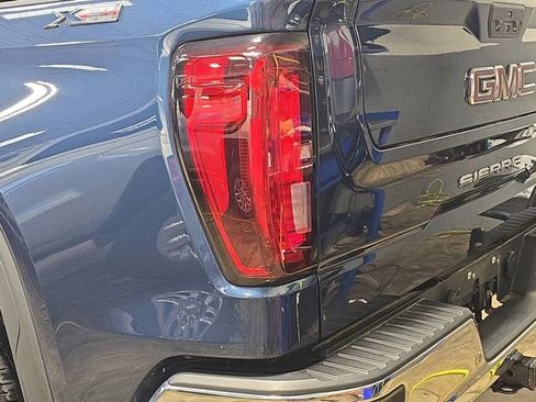 Used 2021 GMC Sierra 1500 SLT w/ SLT Premium Plus Package image 36