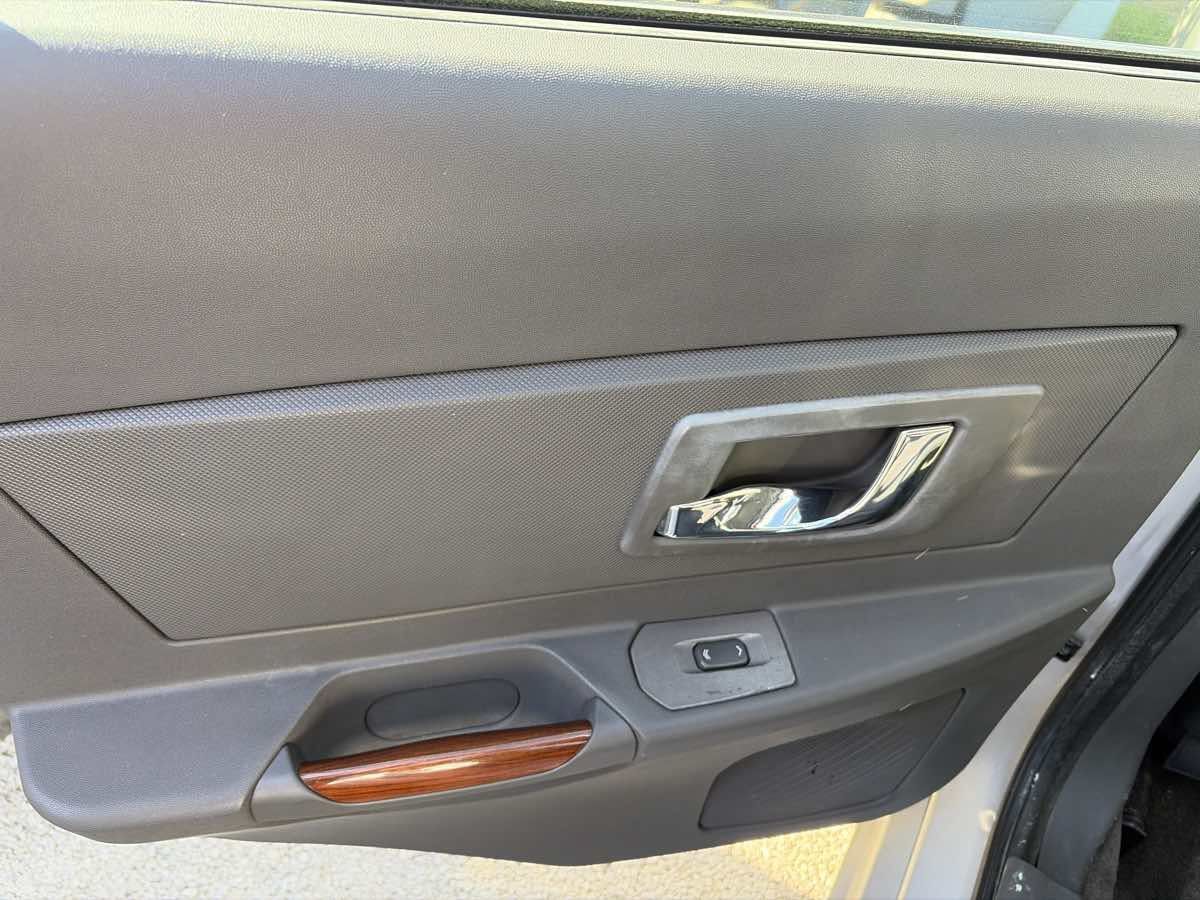 Used 2003 Cadillac CTS 3.2 w/ Preferred Equipment Group RWD image 11