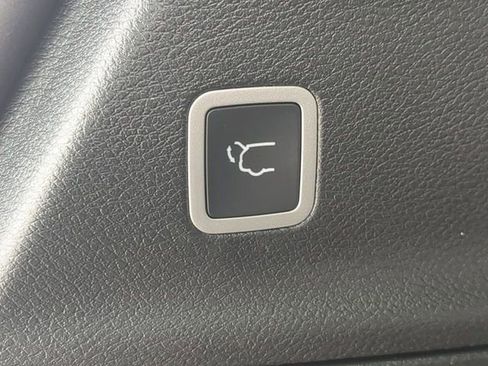 New 2026 Chrysler Pacifica Select image 15