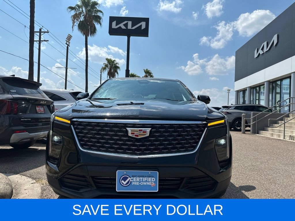 Used 2024 Cadillac XT4 Luxury FWD image 2