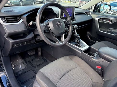 Used 2025 Toyota RAV4 XLE w/ Weather Package image 17