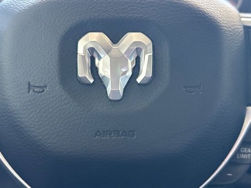 Used 2019 RAM 1500 Big Horn image 12