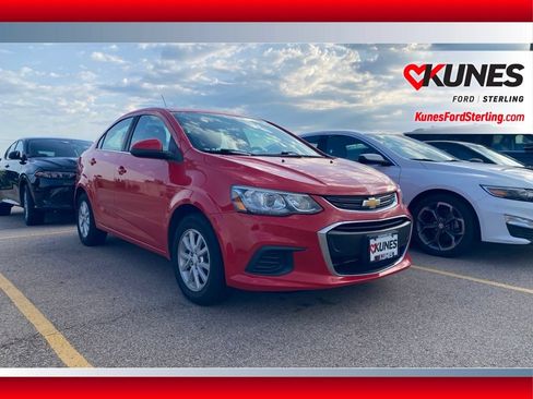 Used 2017 Chevrolet Sonic LT FWD image 1