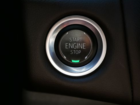 Used 2024 Chevrolet Tahoe Z71 w/ Off-Road Capability Package image 28